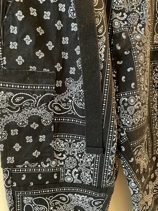 Women’s Jogger Cargos - Picture 3 of 3